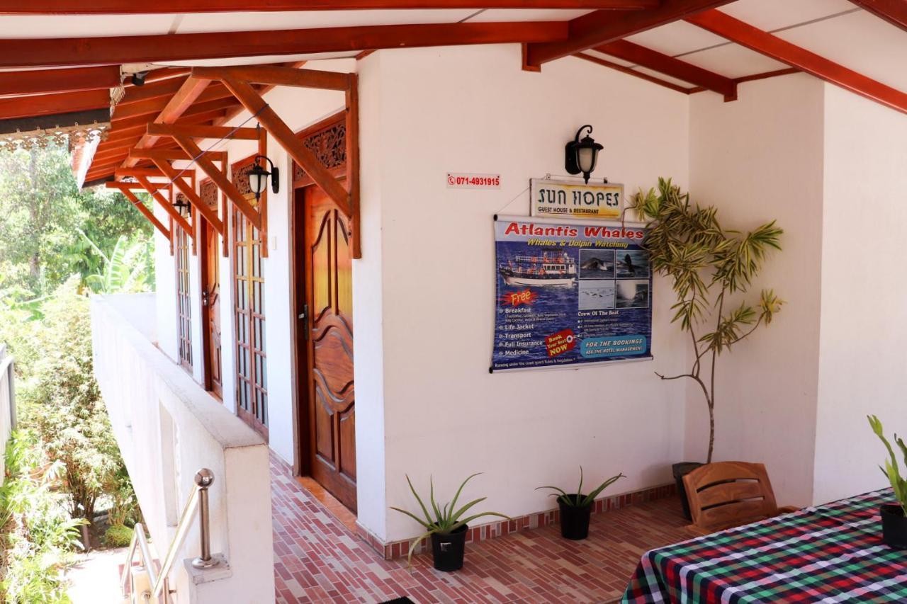 Hotel Sun Hopes Mirissa Exterior foto